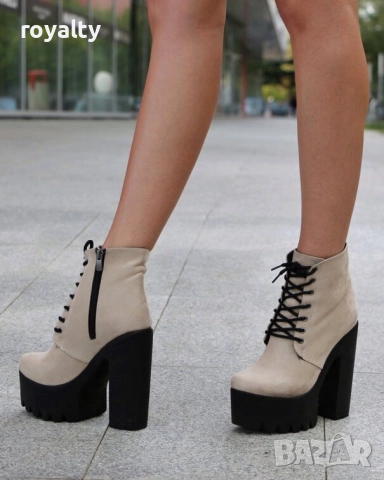 Боти на ток - бежов велур с черно ходило