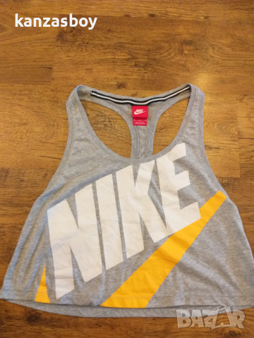 nike - страхотен дамски потник М, снимка 2 - Потници - 44658092