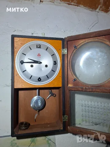 Ретро стенни часовници , снимка 2 - Стенни часовници - 56011457