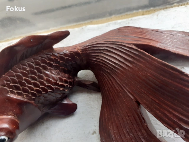 Комплект от три японски бойни риби Кои червено дърво фигура, снимка 7 - Антикварни и старинни предмети - 53366679