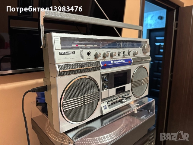 Реверсен радио касетофон Toshiba RT-170S, снимка 2 - Радиокасетофони, транзистори - 51988615