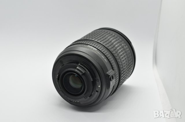 Обектив Nikon AF-S Nikkor 18-135mm f/3.5-5.6G ED, снимка 6 - Обективи и филтри - 44482323