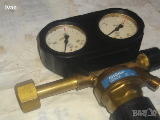 Немски професионален РЕДУЦИР ВЕНТИЛ за кислород RHONA 200 bar със защитна гума на манометрите WIKA, снимка 6 - Други инструменти - 47374590