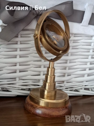 Винтидж компас