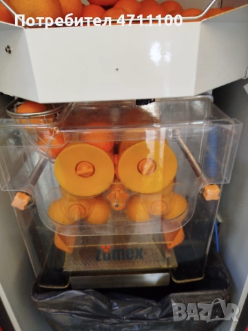 Zumex Вендинг за фреш от портокал , снимка 3 - Вендинг машини - 53126467