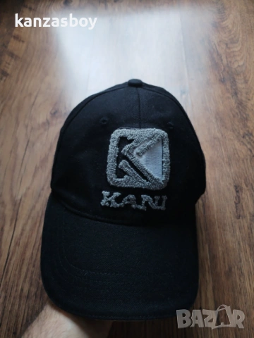 Karl Kani - страхотна мъжка шапка , снимка 3 - Шапки - 54358911