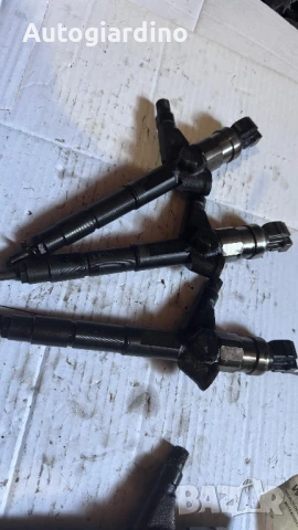 Инжекторни дюзи за Nissan Primera - 16600AU600