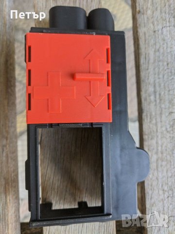 Mercedes GL X166 Капаче Плюс Положителен Полюс, снимка 3 - Части - 29102562