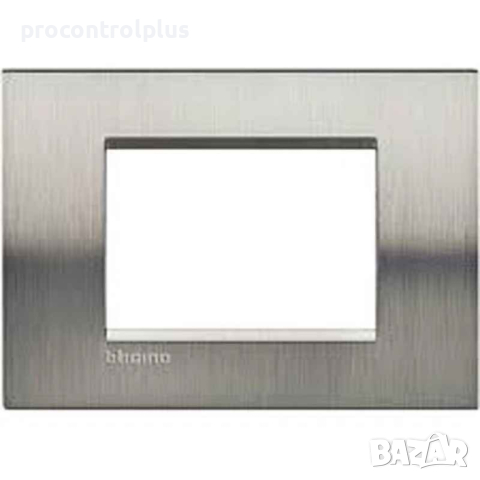Продавам Рамка 3М Square Brushed steel (ACS) bticino Livinglight, снимка 1 - Други - 44635886