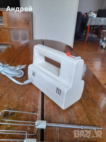 Стар миксер Braun , снимка 4 - Антикварни и старинни предмети - 53877928