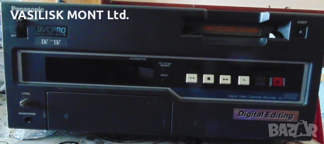 Видеорекордер Panasonic DVC pro AJ-D455