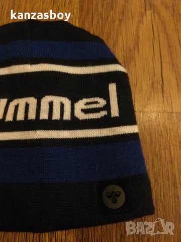 hummel - страхотна зимна шапка КАТО НОВА, снимка 2 - Шапки - 34971579