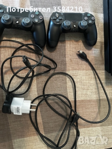 PS4 Конзола + 2 DualShock 4 | Отлично Състояние | Готова за Игра!, снимка 6 - PlayStation конзоли - 52919506