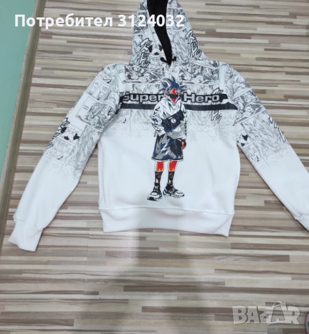 Продавам суичър 