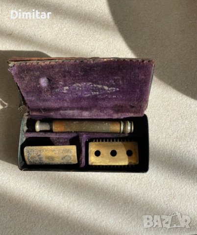 Стара самобръсначка „GILLETTE“, в оригинална кутия, снимка 2 - Колекции - 40694625
