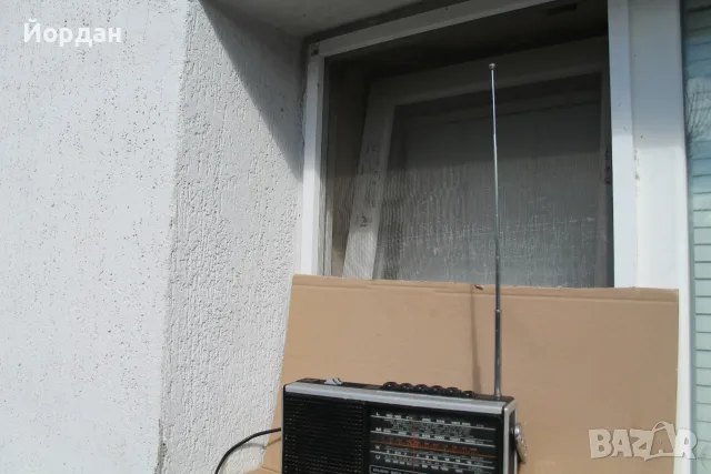 Радио ''Grundig Music Boy 1100'', снимка 7 - Радиокасетофони, транзистори - 56535157