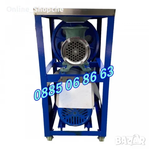 Чугунена месомелачка №32 с мотор и стойка с колела, с плот неръждавейка и двоен ремък, снимка 2 - Друго търговско оборудване - 48073970