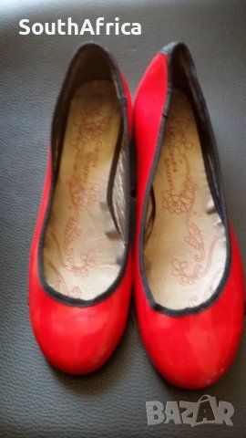  Червени балеринки