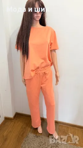Комлект в прасковен цвят , снимка 3 - Спортни екипи - 50231903