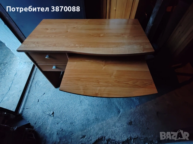 Бюро, снимка 2 - Работни маси и бюра - 53034318