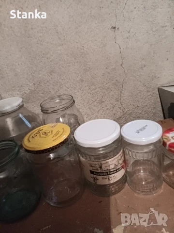 Буркани, снимка 2 - Буркани, бутилки и капачки - 50447880