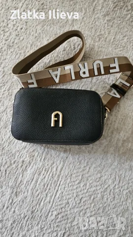 Оригинална чанта на марката Furla , снимка 2 - Чанти - 56039876