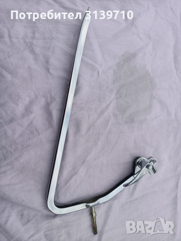 Рамка триъгълно стъкло Волга Газ 24