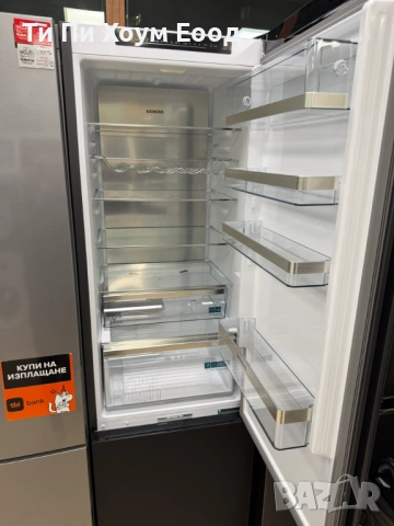 Комбиниран хладилник с фризер Siemens KG39NSBBF, черен мат стъклен, снимка 3 - Хладилници - 53921044