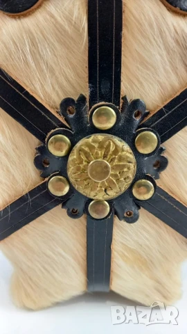 Дървена бъклица, облечена в кожа с козина, снимка 2 - Други - 50526904