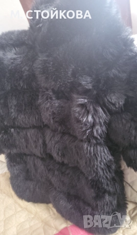 палто с косъм размер XS в черно с качулка, снимка 6 - Палта, манта - 52896657