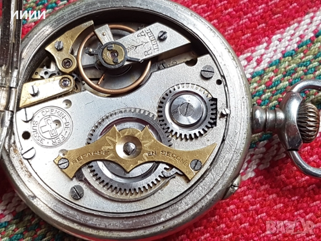 Швейцарски джобен часовник , снимка 4 - Антикварни и старинни предмети - 52316684