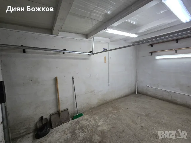 Продавам гараж в Добрич, снимка 4 - Гаражи и паркоместа - 56504937