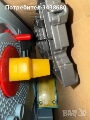 Писта Маккуин, снимка 4 - Други - 48949205