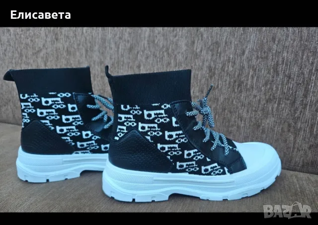 Дамски модерни кецове , снимка 1