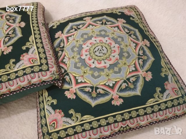Две красиви китайски възглавници, снимка 1 - Декорация за дома - 42484645