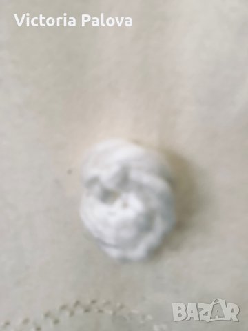 Красив вълнен шал ALEXI ANDRIOTTI,цвят екрю(ванилия), снимка 8 - Шалове - 38838667