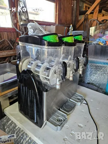 Машина Скрежина за замразени сокчета Нова демонстрационна 3х12 литра , снимка 7 - Обзавеждане на кухня - 49938309