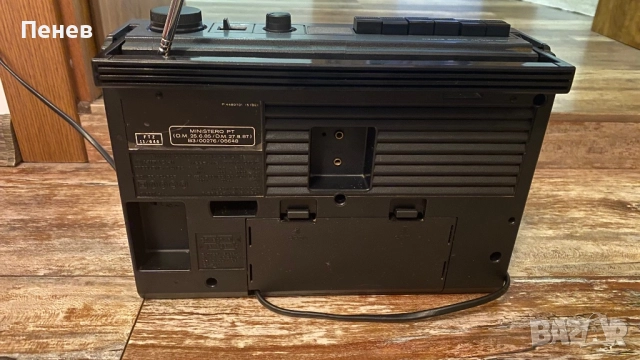 Касетофон Hitachi TRK-510E, снимка 3 - Радиокасетофони, транзистори - 52922411