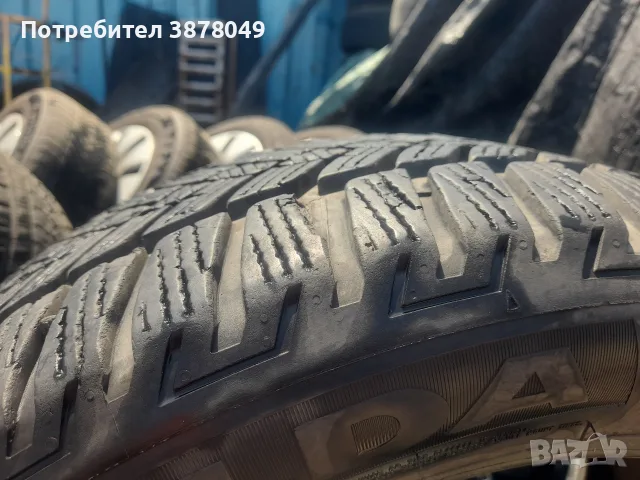 Зимна гума 235/50/18, снимка 4 - Гуми и джанти - 56269015