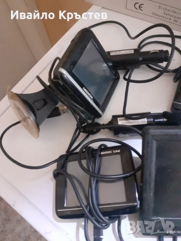 Продавам 8 броя навигация , снимка 2 - Аксесоари и консумативи - 54354005