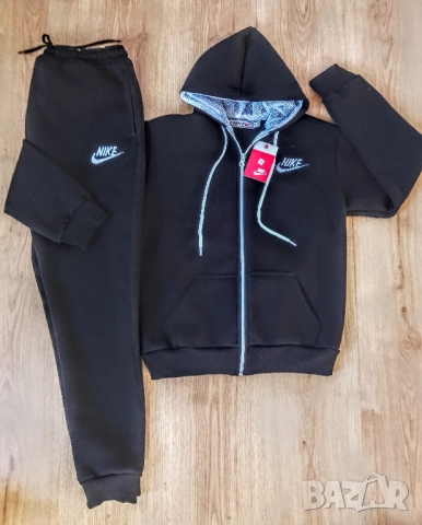 Ватиран детски екип Nike 