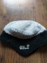 jack wolfskin - страхотна зимна шапка КАТО НОВА, снимка 1 - Шапки - 39842283