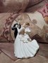 Продавам сватбена статуетка , снимка 1 - Сватбени аксесоари - 35379089