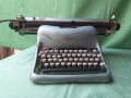 olivetti LEHIKON 80  1952г  пишеща машина, снимка 1 - Други ценни предмети - 34126398