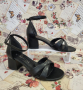 Дамски сандалети обувки на нисък квадратен ток в черен цвят модел: 728016 black , снимка 1 - Дамски обувки на ток - 44684960
