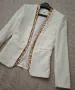 УНИКАЛНО СТИЛНО и ЕЛЕГАНТНО бяло вталено сако със златисти пайети , снимка 2