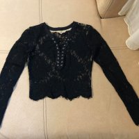 Дантелена блуза кроп топ с връзки, снимка 1 - Блузи с дълъг ръкав и пуловери - 30316009