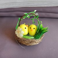 1991 Великденска декорация Пиленца в гнездо, снимка 1 - Декорация за дома - 31919731