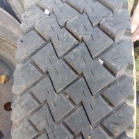 Продавам гуми 10R22.5 Bridgestone за камион, снимка 3 - Гуми и джанти - 39711840