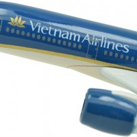 Еърбъс 350 самолет модел макет Виетнам метален A350 пътнически лайнер летище, снимка 6 - Колекции - 28114595